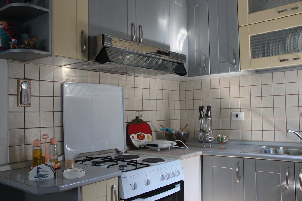 Golem Apartments Extérieur photo